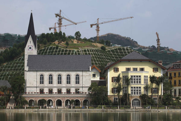 Replica of Austrian village built in Guangdong
