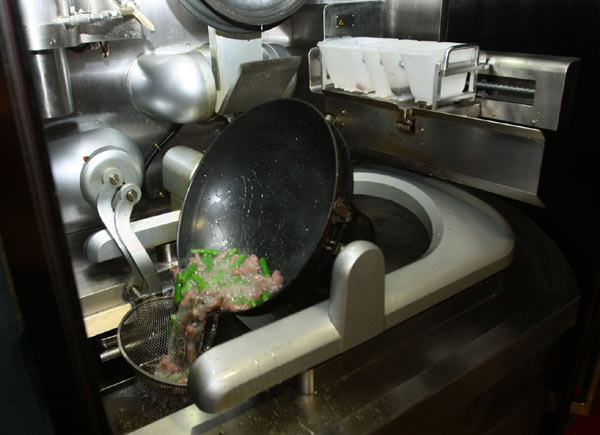 Robo-chef stirs hopes for eatery chain