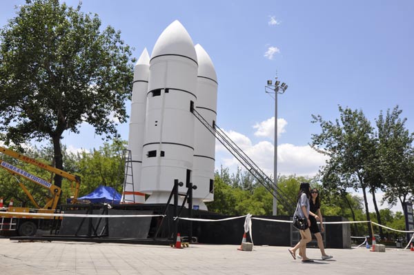 Spacecraft launch spurs outdoor commercial