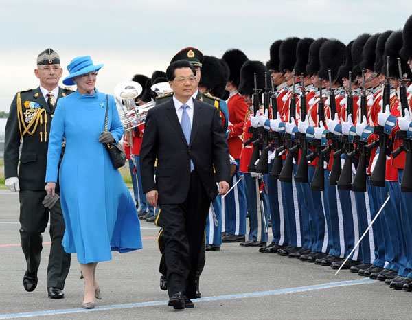 Hu's visit to Denmark shows close relations