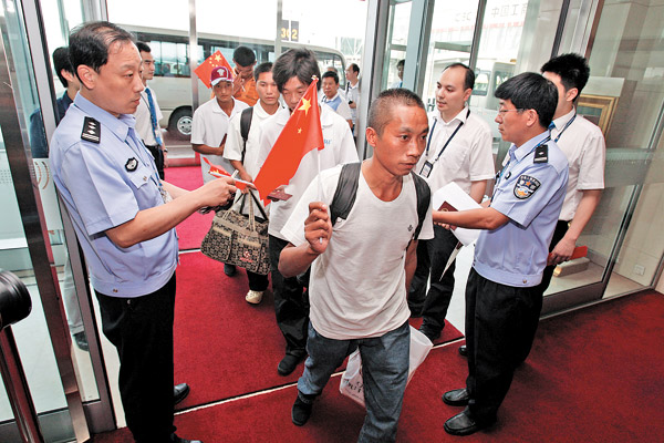 Fishermen from Xu Fu No1 Arrive Home in China after 19 months captivity