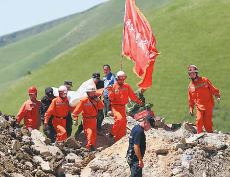 13 dead, 15 missing after Xinjiang mudslide