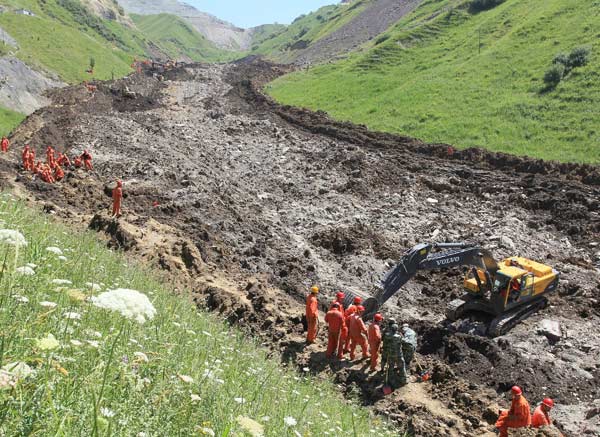 Death toll from Xinjiang mudslide rises to 16
