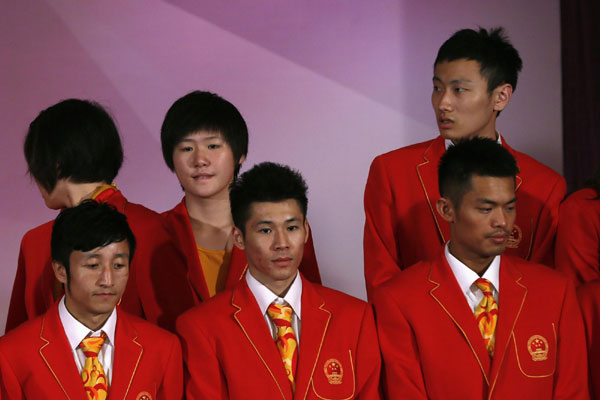 Mainland Olympics gold medalists meet HK fans