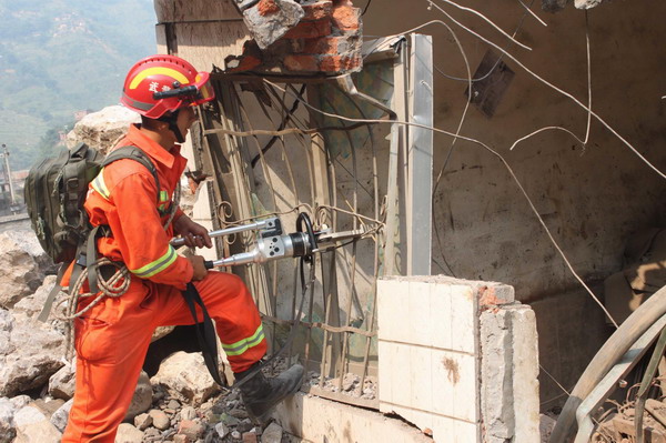 Rescue operations underway in quake-hit area