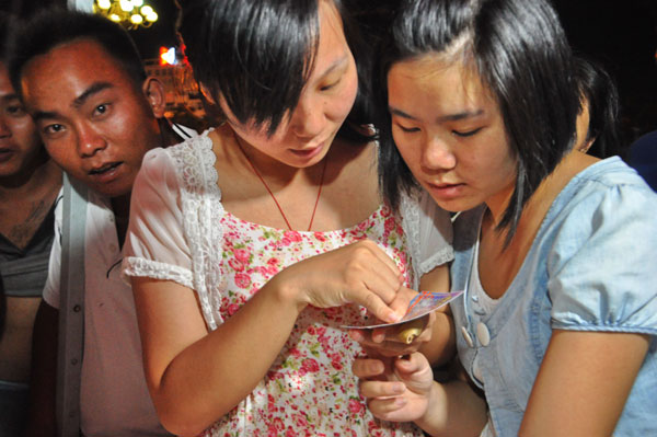 Lottery ticket-buyers in China