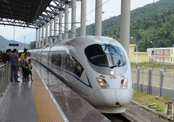 High-speed rail spurs debate over prices