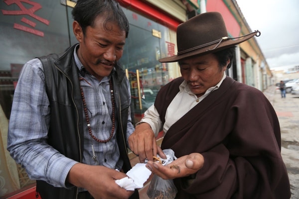 Fungus trade problems remain despite rules