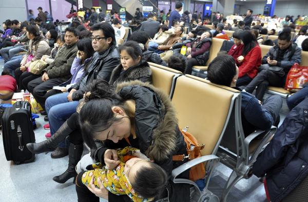 Fog strands air passengers in NW China