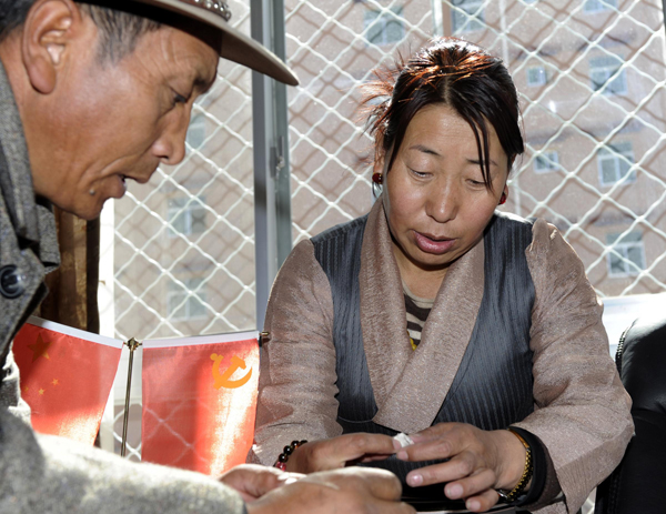 Tibetan deputy solicits ideas from constituents