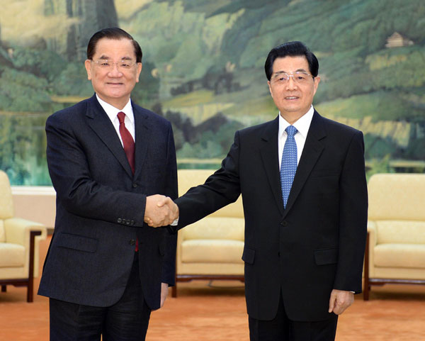 Hu Jintao meets Lien Chan, urging further co-op