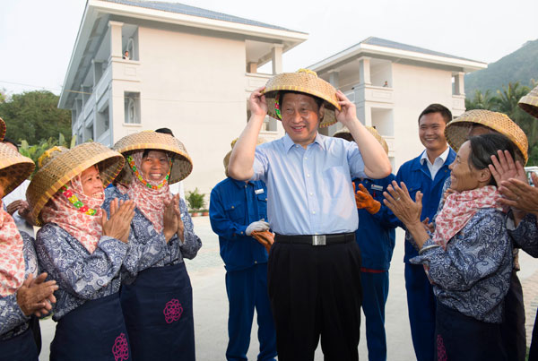 Xi stresses Hainan's development as resort island