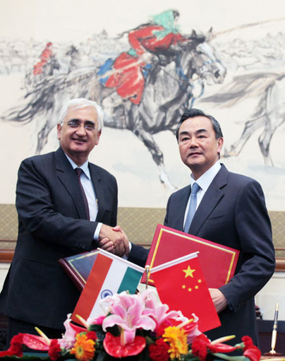 India's top diplomat praises co-op with China
