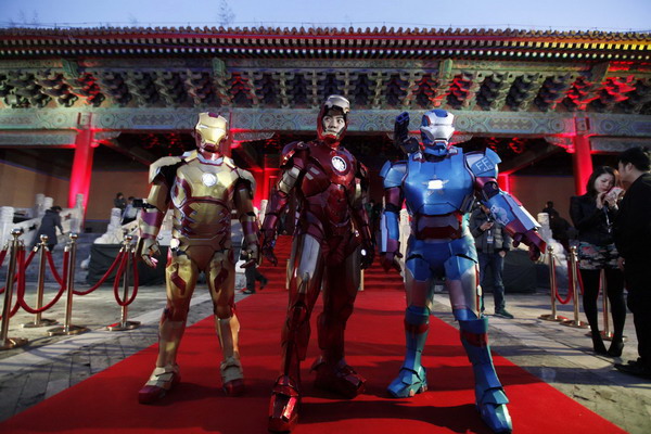 'Iron Man 3' stays atop China's box office