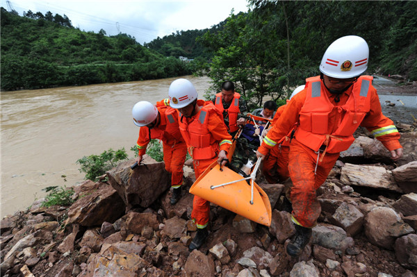 55 dead, 14 missing in S China storms