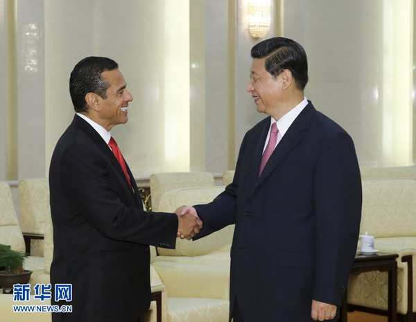 President Xi meets with mayor of Los Angeles