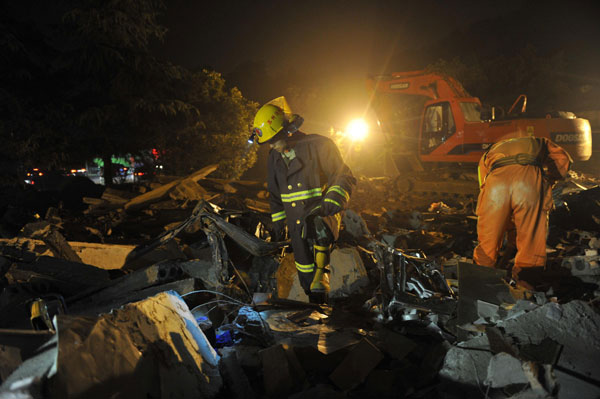 Death toll of E China building collapse rises to 11