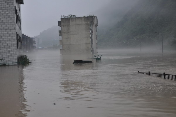 Severe rainstorms batter quake-hit SW China