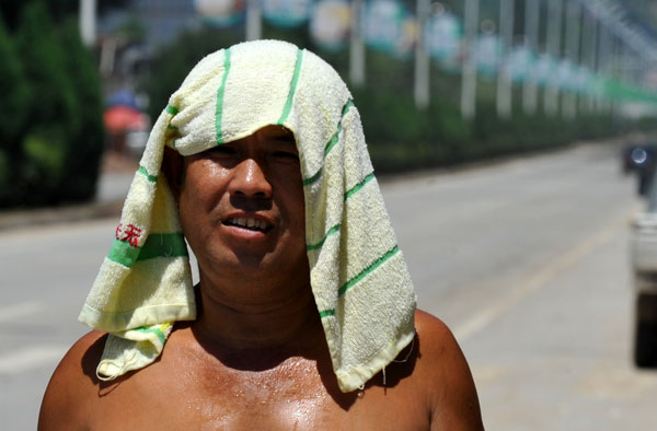 10 die of heatstroke in Shanghai