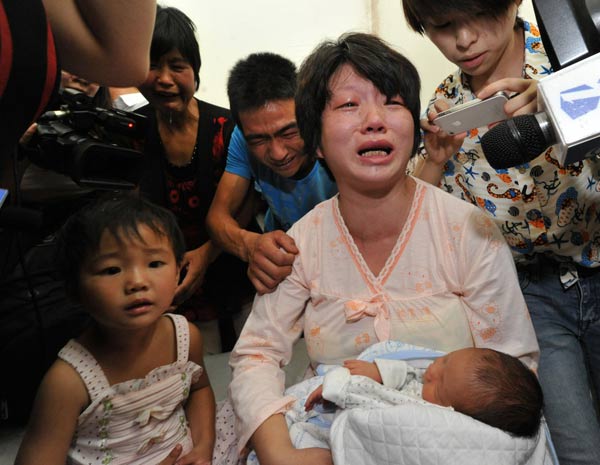 China vows to severely punish newborn traffickers