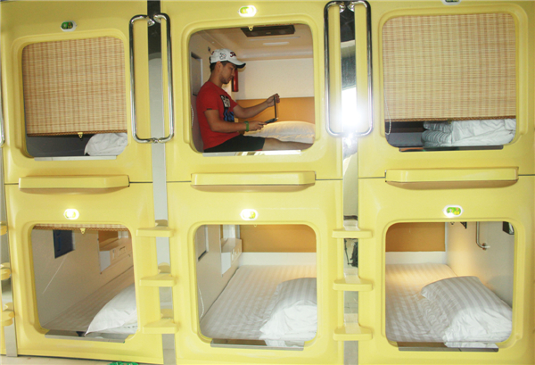 Capsule hotels take off across China