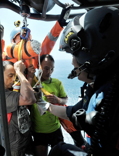 14 fishermen rescued, 4 dead, 58 missing after Typhoon Wutip