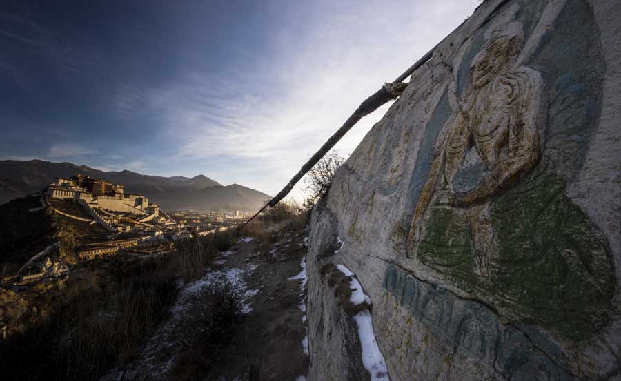 New day dawns on Potala Palace