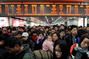 Signal problems strand commuters in Beijing