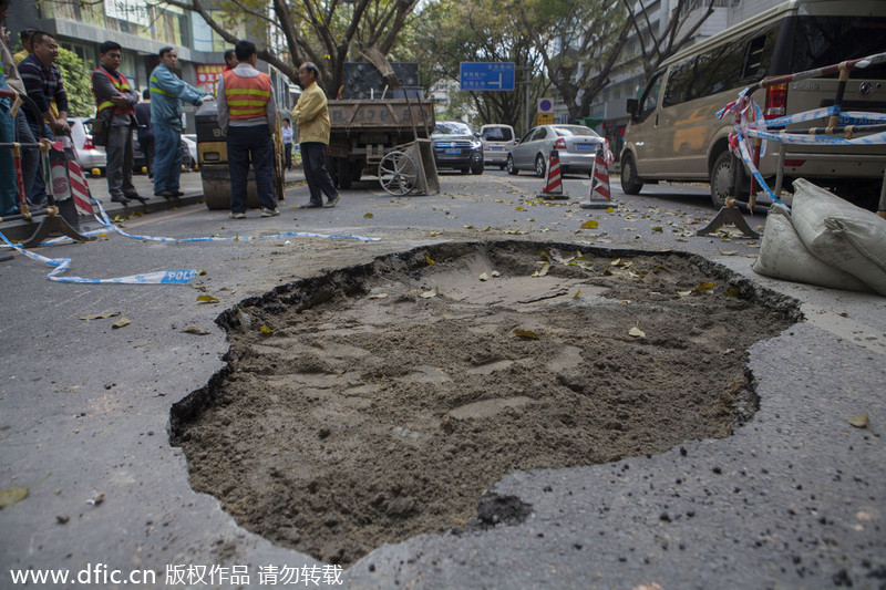 Recurring road cave-ins in S China