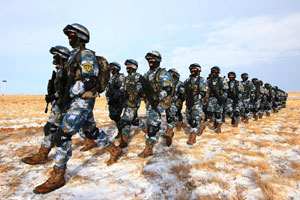 Chinese soldiers train in freezing temperatures