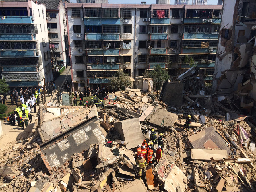 Building collapse kills one in E. China