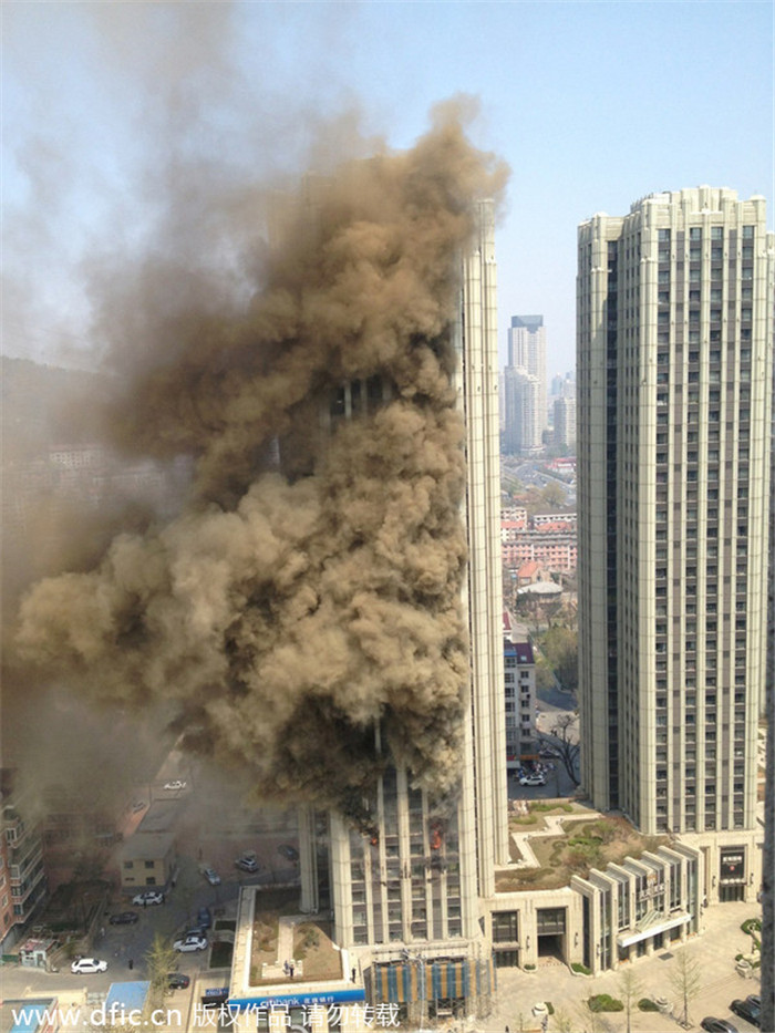 Fire extinguished in Dalian apartment building