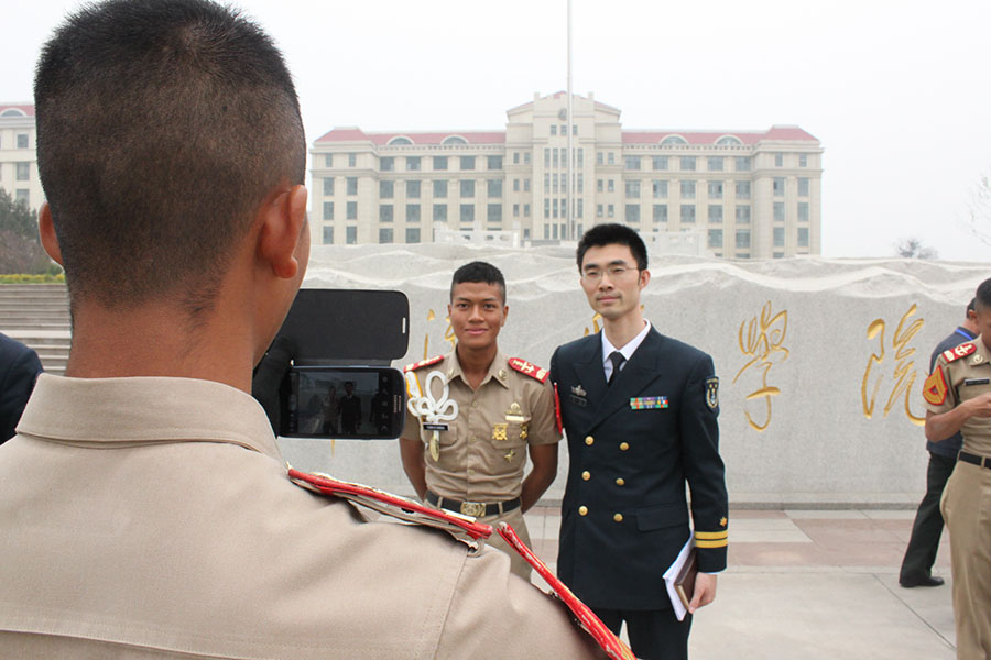 Indonesian navy visits China's submarine academy