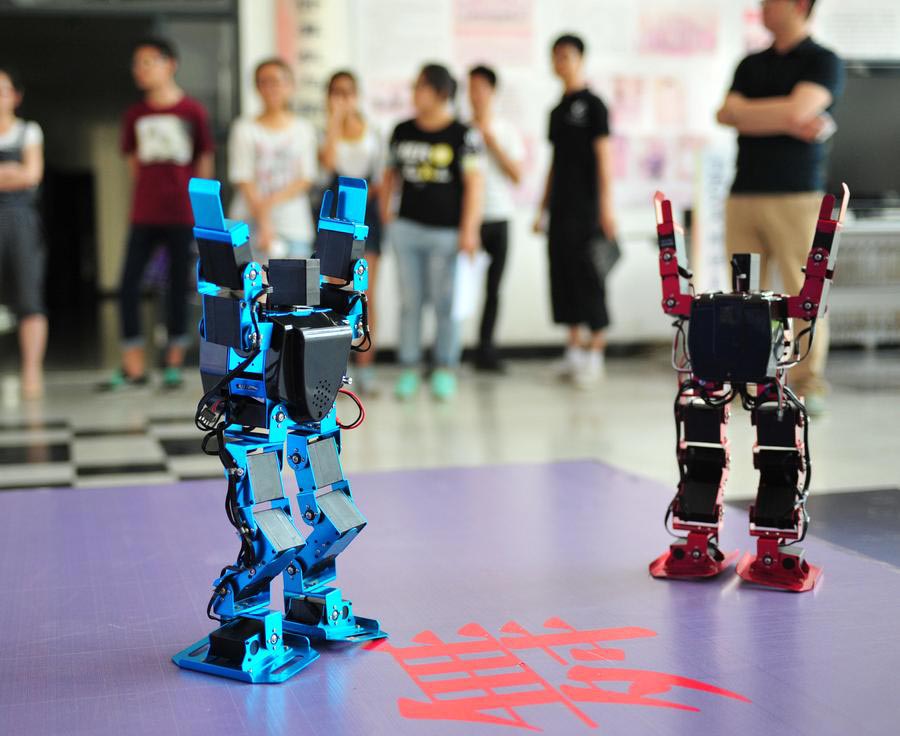 Robot competition in North China's Tianjin