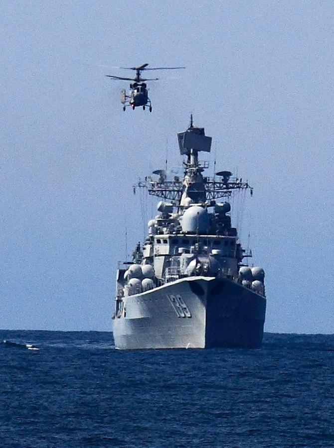 Chinese, Russian navies conduct 'anti-piracy' drills