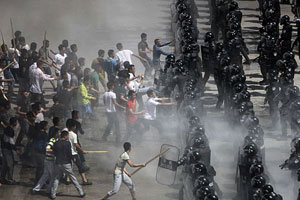 Beijingers take anti-terror to the streets