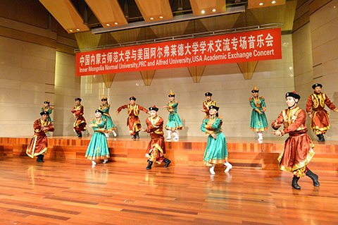 Inner Mongolian, US universities host concert in Huhhot