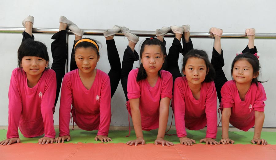 Kids dance into summer vacation