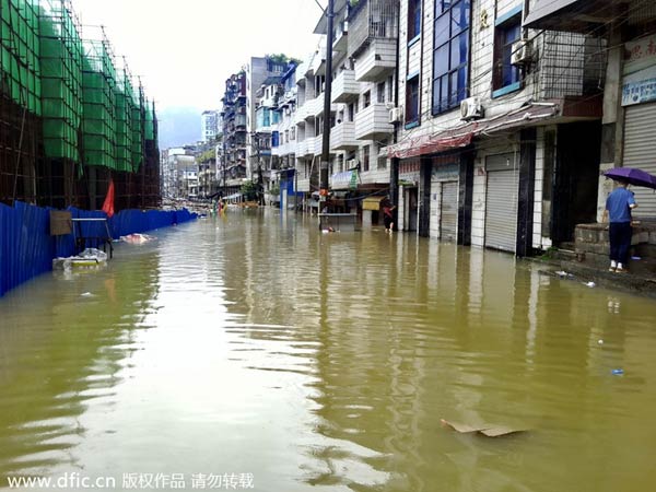 Storms continue to cause chaos across China