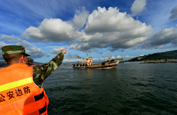 Fujian province braces for Typhoon Matmo