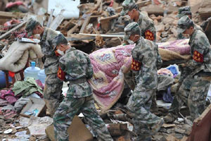 Vietnam War veteran aid in quake relief