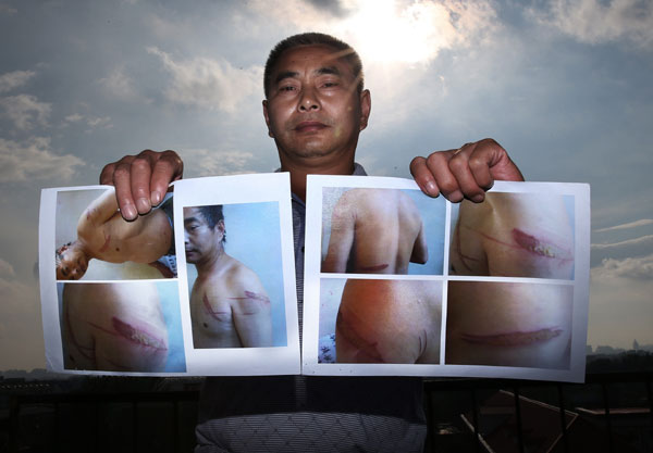 Man seeks 2m yuan for illegal detention