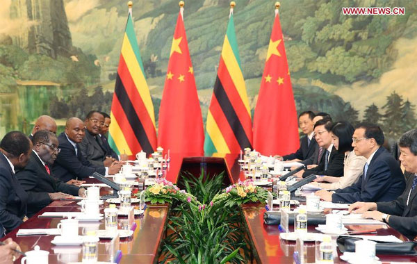 Premier Li meets with Zimbabwean president in Beijing