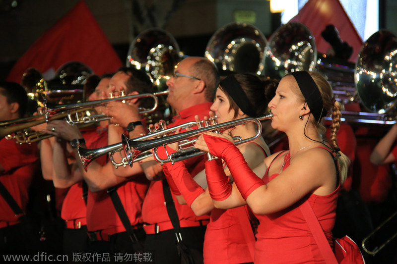 Shanghai Tourism Festival opens with razzle-dazzle