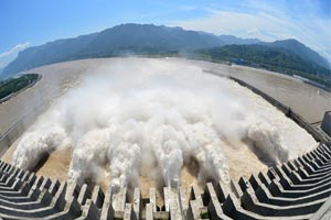 Downpour wreaks havoc in SW China