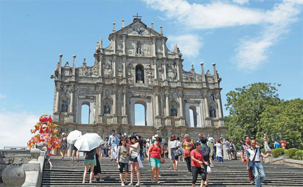 Macao looks to neighbors for aid with sustainable growth