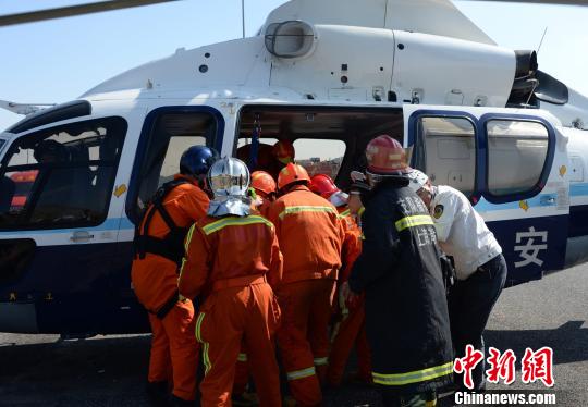 Helicopter in rescue operation for first time in China