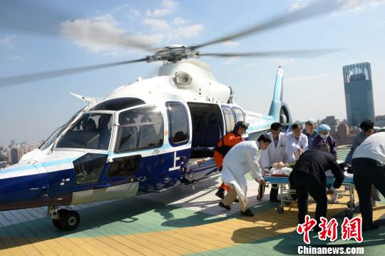 Helicopter in rescue operation for first time in China