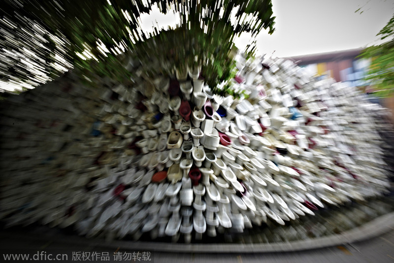 Controversial toilet waterfall stays in Foshan