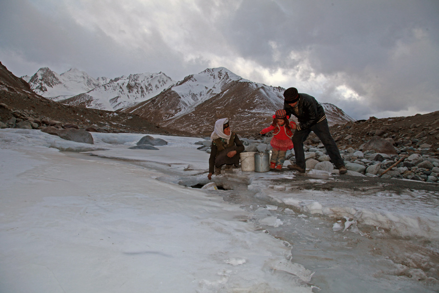 Ethnic Tajik life through the lens of a soldier (Part II)